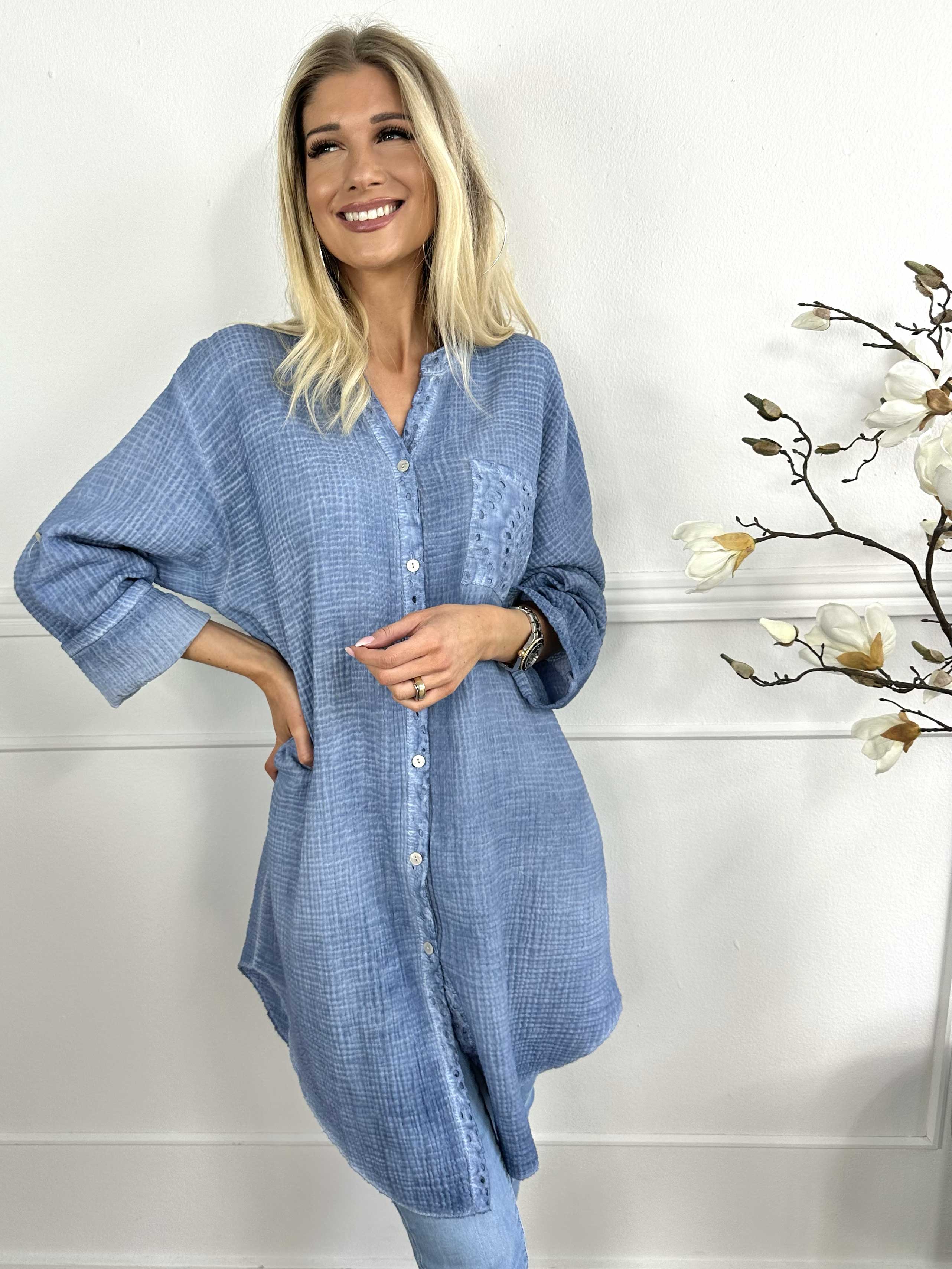 Inez - Lang blød skjorte i bæk og bølge stof